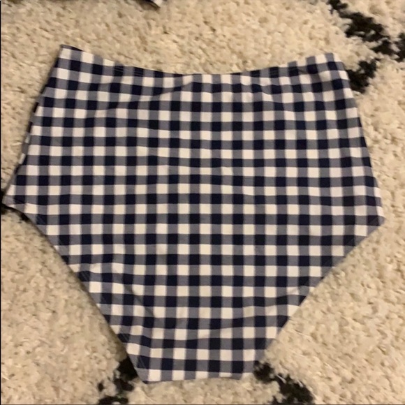 NWOT. High-wasted vintage style bikini - Picture 4 of 6